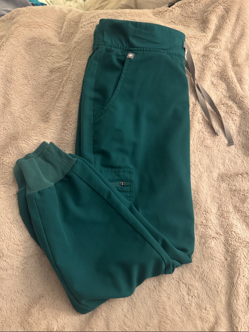 Figs scrub women’s pants